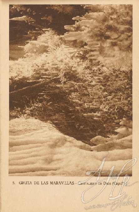 AHPH. F-001/103. Gruta de las Maravillas. Cristaleria de Dios (capilla). Aracena (Huelva). AHPH. F-001/103. Gruta de las Maravillas. Cristaleria de Dios (capilla). Aracena (Huelva).