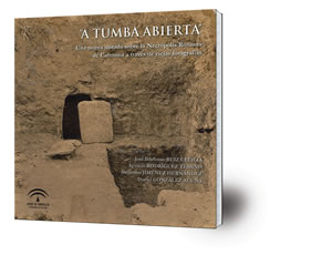A tumba abierta : una nueva mirada sobre la Necrópolis Romana de Carmona a través de viejas fotografías