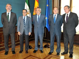 El Presidente, Antonio Griñán y el Consejero de Economía, Antonio Ávila