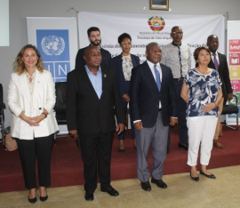 Gobernador de la Provincia de Cabo Delgado, Sr. Valige Tauabo , el Secretario de Estado en la provincia, Sr. Njanje Taimo Supeia ,la Coordinadora Residente de PNUD en Mozambique, Sra. Narjess Saidane, y la Coordinadora de la AACID para África Oriental y Central, Sra. Esther Hernández Alonso