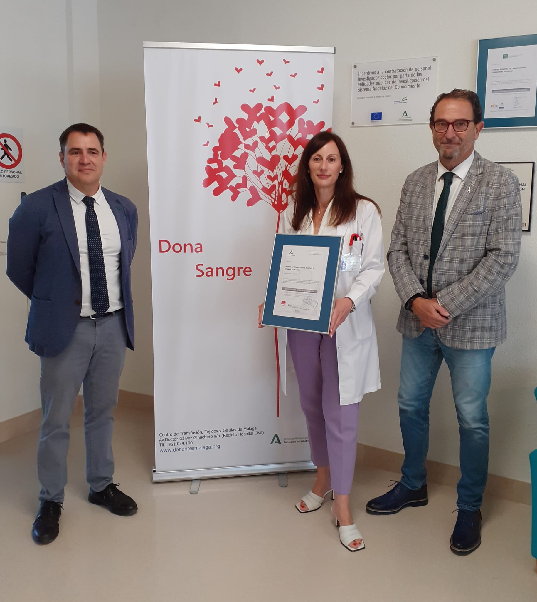 Entrega certificado de calidad a Centro de transfusión, tejidos y células de Málaga