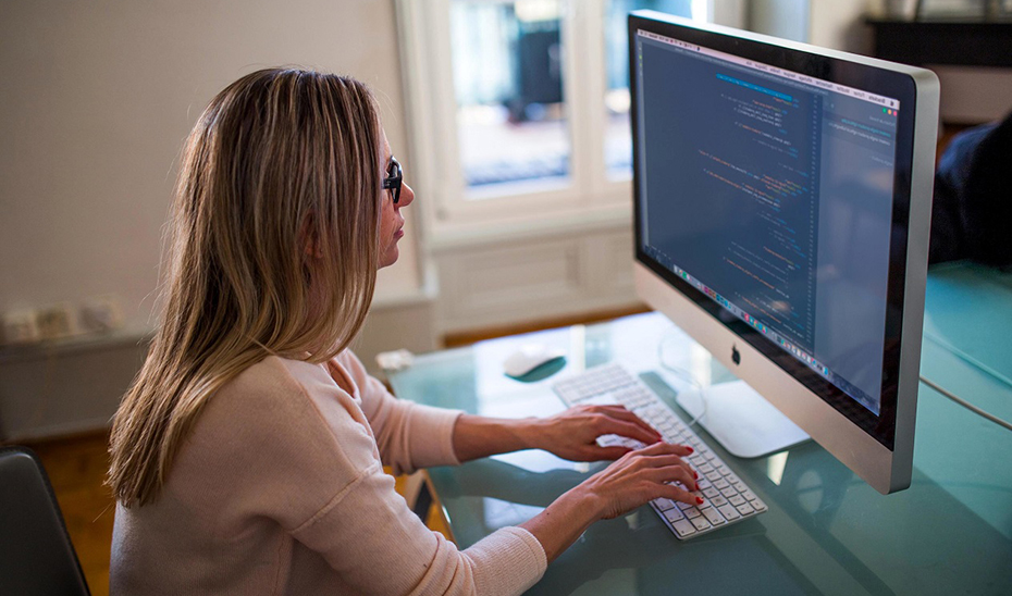 Mujer programadora