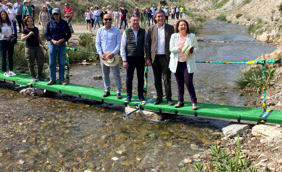 Foto de archivo de la consejera Carmen Crespo en el río Adra
