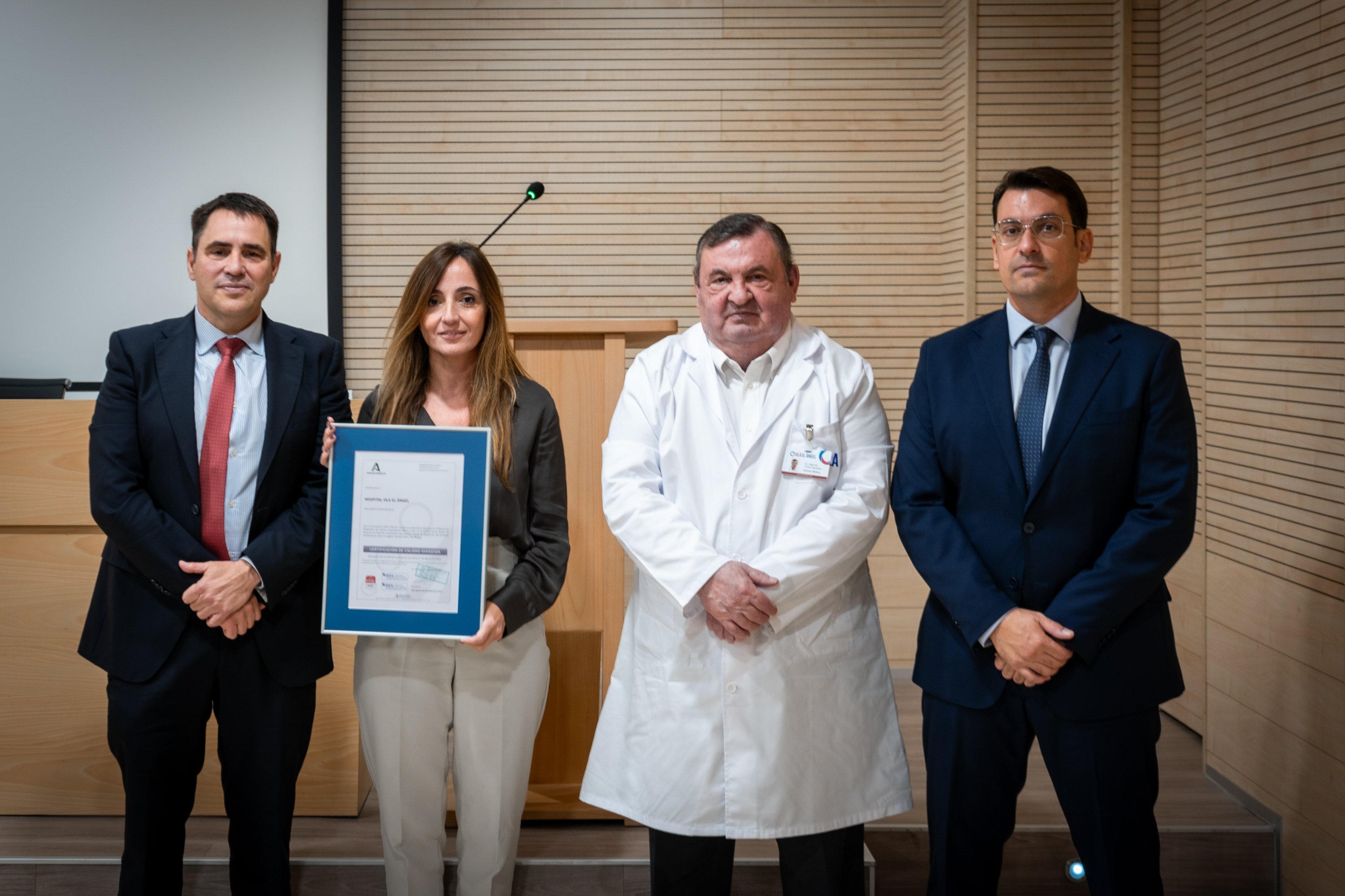 Entrega de certificación Hospital HLA El Ángel Málaga_141123