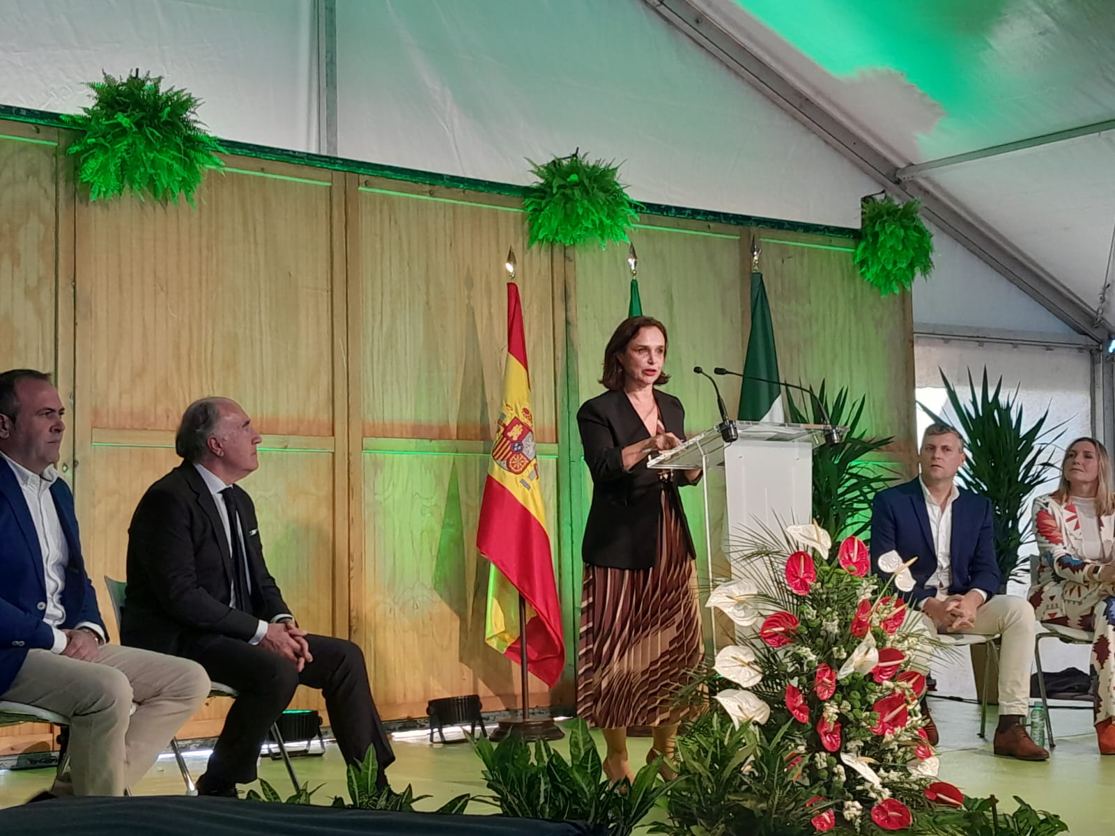La directora general de Ayudas Directas y Mercados de la Junta de Andalucía, Raquel Espín, en la I Feria del cultivo del aguacate del Valle del Guadiaro 2023