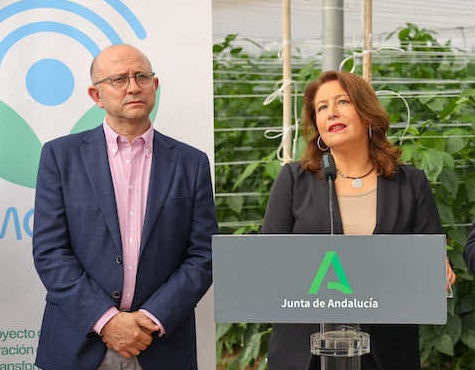 Carmen Crespo, consejera de Agricultura, Pesca, Agua y Desarrollo Rural, con el secretario general de Agricultura, Ganadería y Alimentación, Manuel Gómez Galera