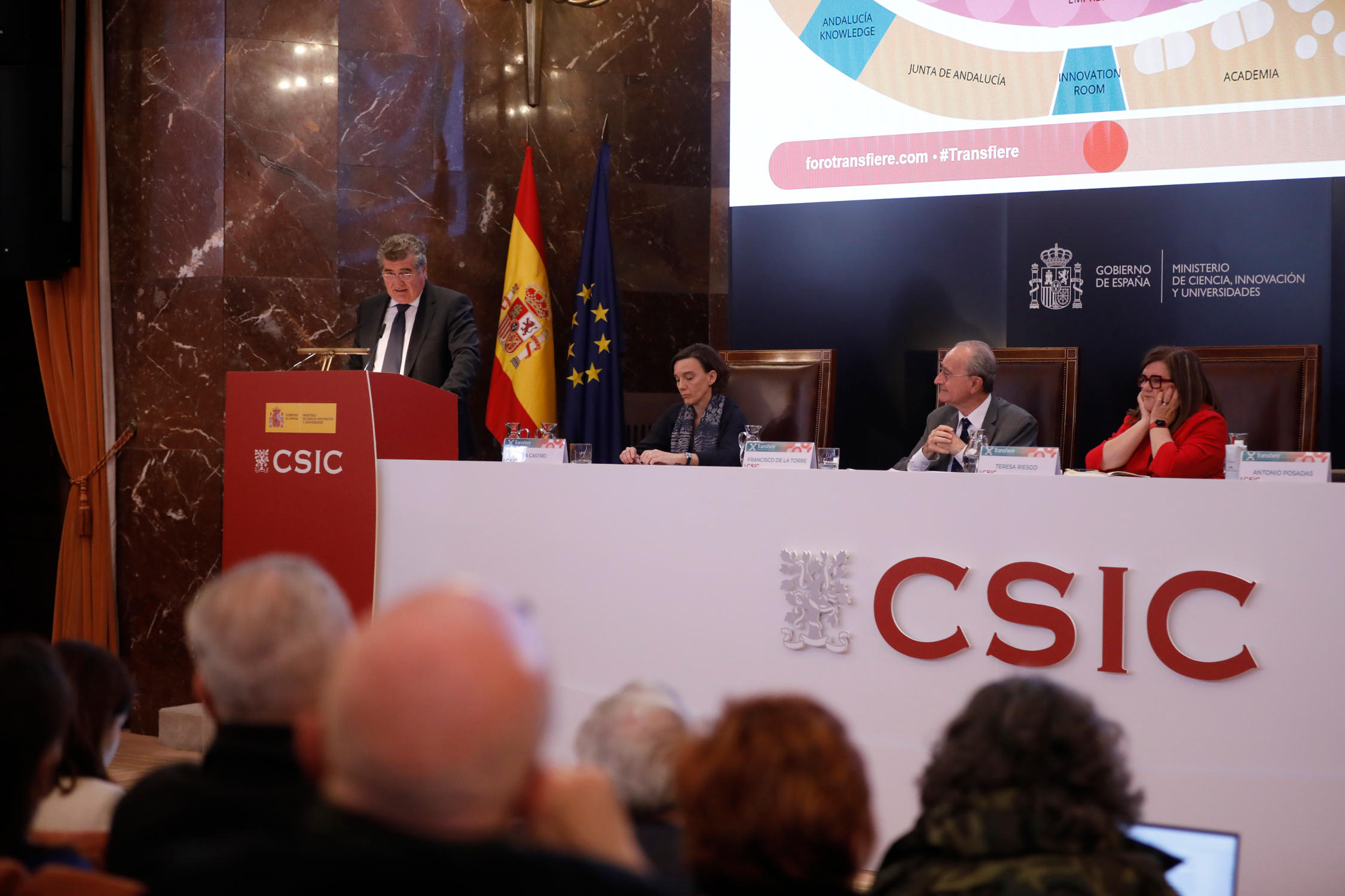 Antonio Posadas durante la presentación del Foro Transfiere