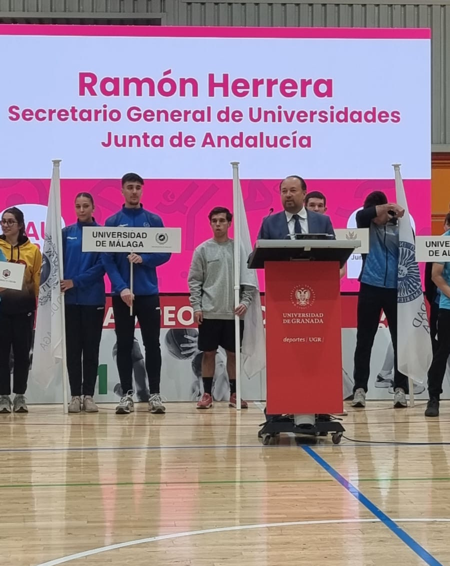 Herrera en la clausura de los Campeonatos de Andalucía Universitarios