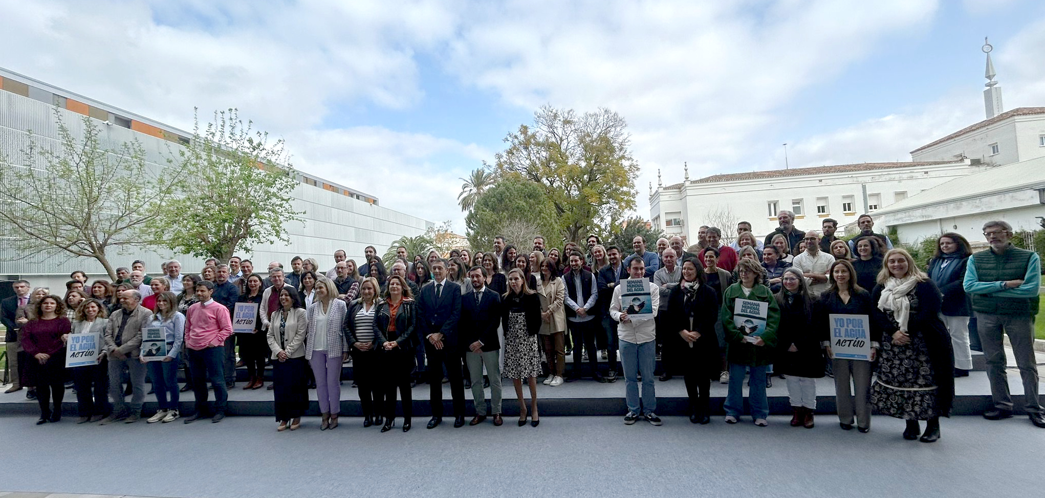 Carmen Crespo visita el centro de control de recursos hídricos de Andalucía 'Smart Water', ubicado en Sevilla