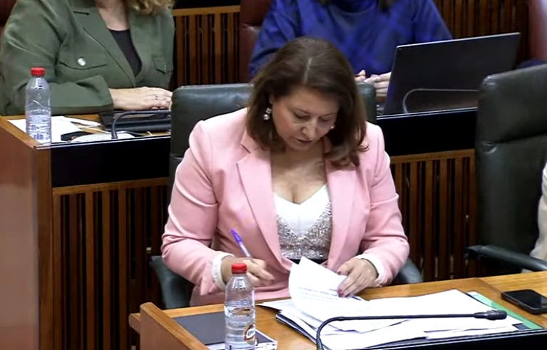 La consejera de Agricultura, Carmen Crespo, en el Parlamento andaluz.