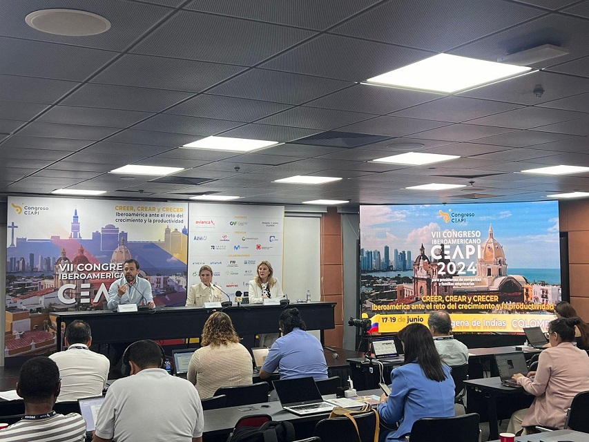 Carolina España durante su participación en el VII Congreso Iberoamericano organizado por el Consejo Empresarial Alianza por Iberoamérica (CEAPI)