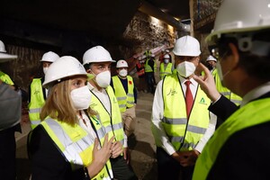 La consejera de Fomento visita las obras del metro de Málaga.