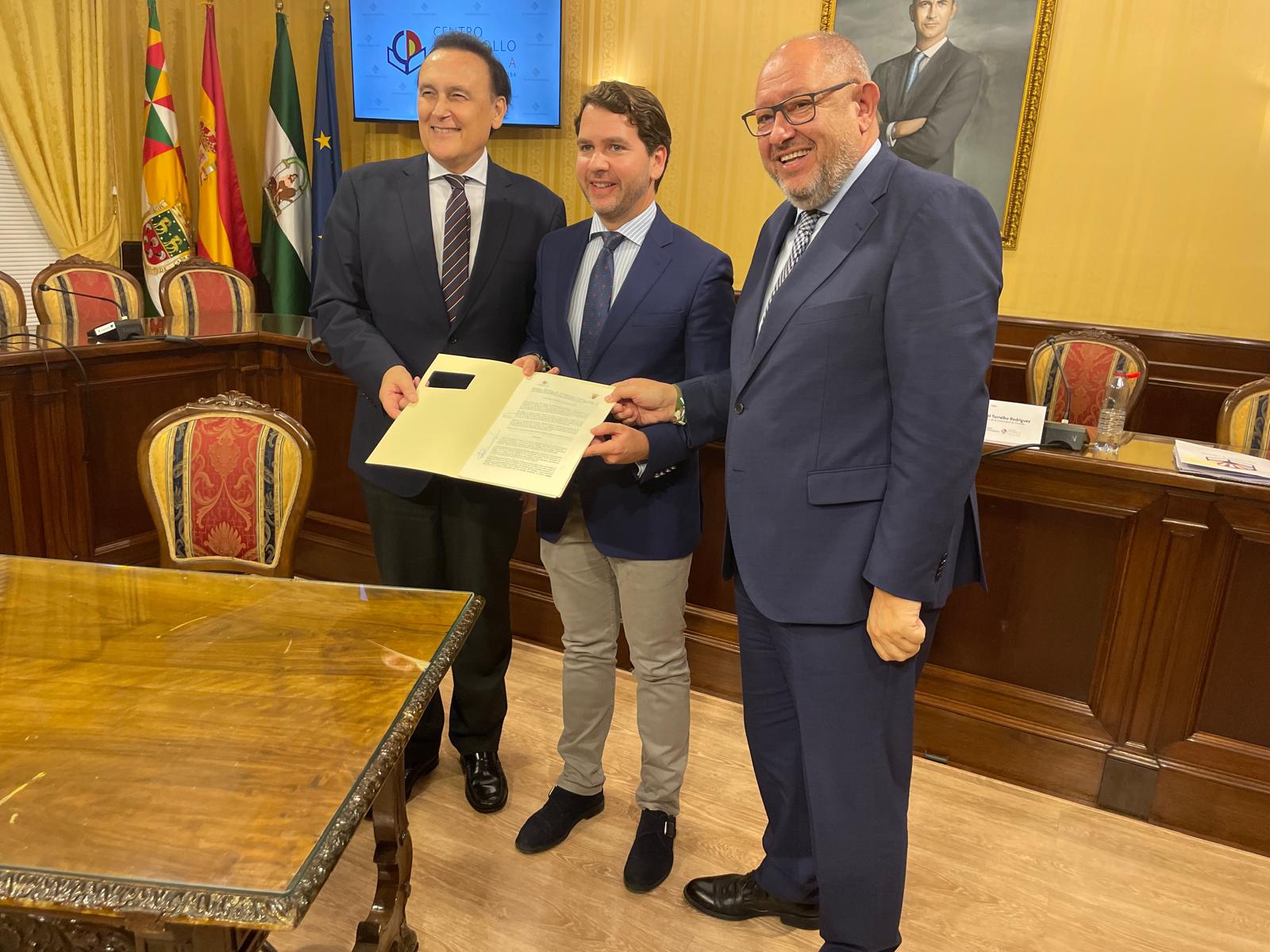 Villamandos en el convenio entre el alcalde de Cabra y el rector de la UCO