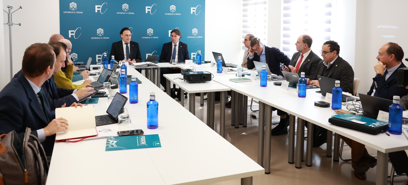 Villamandos junto a los rectores