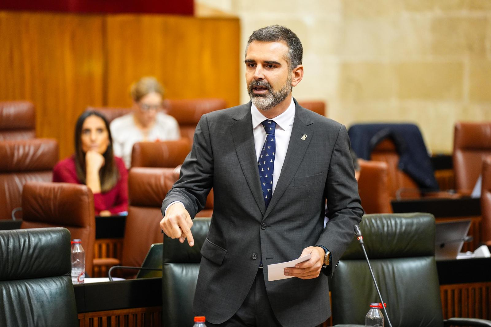El consejero de Agricultura durante su intervención en el Parlamento de Andalucía