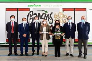 Acto de presentación de la campaña de Covirán en los trenes del Metro de Granada.