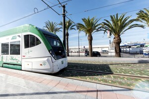 Consulta los horarios para desplazarte a la Magna Mariana en el Trambahía.