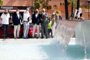 Los consejeros de Presidencia y Fomento han asistido a la inauguración de la fuente.