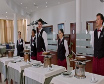 Alumnos de la Escuela de Hostelería de Islantilla (Huelva)