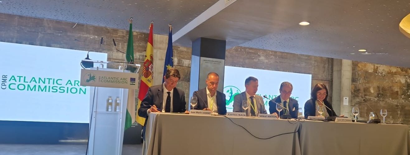 La mesa de debate "Reforzar la cooperación entre las organizaciones atlánticas"