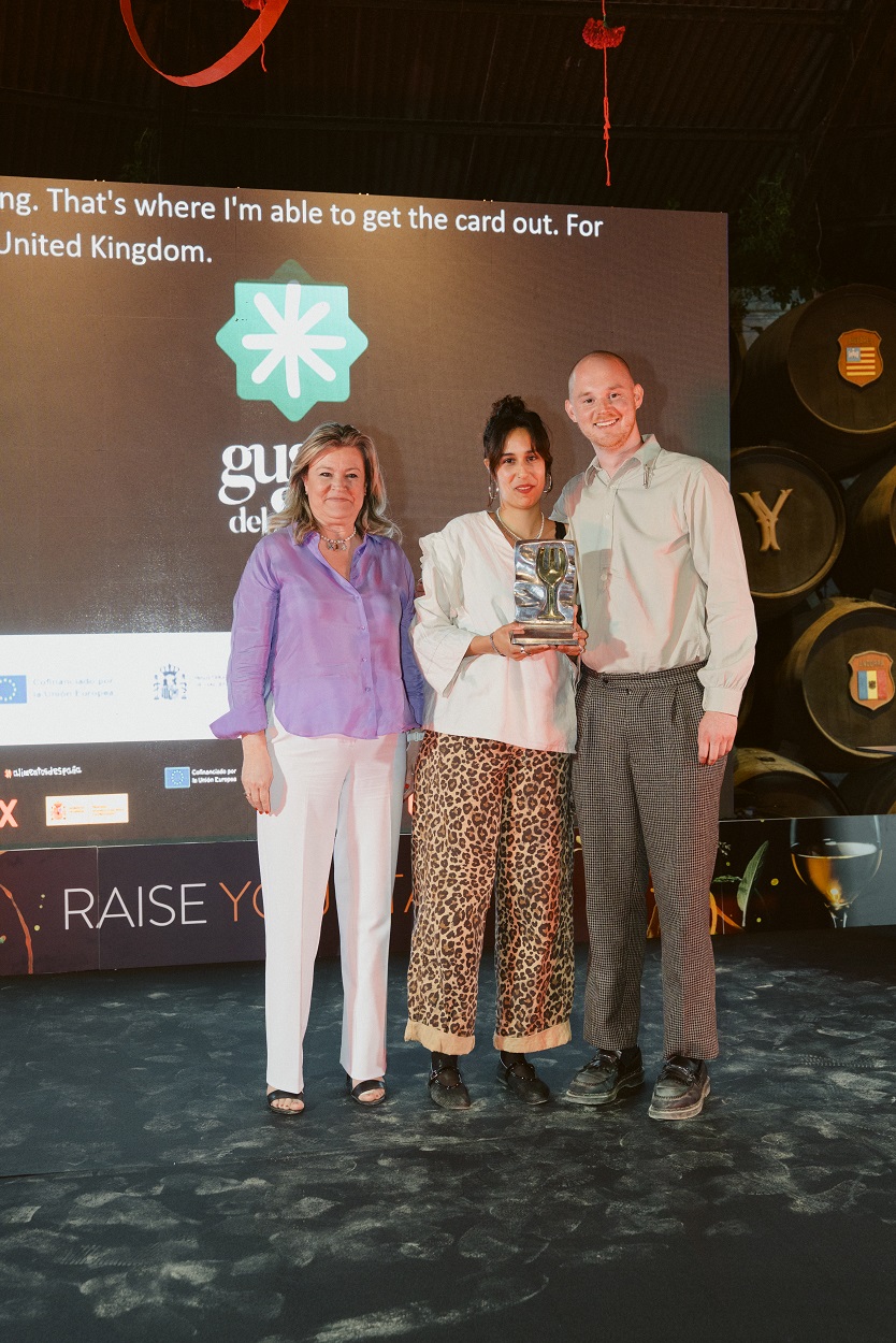 Cristina de Toro, junto al chef y la sumiller reconocidos con el Premio al Maridaje Creativo de la XI Copa Jerez