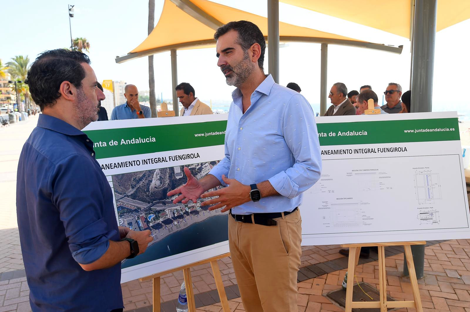 Ramón Fernández-Pacheco visita el nuevo colector integral de saneamiento de Fuengirola (Málaga)