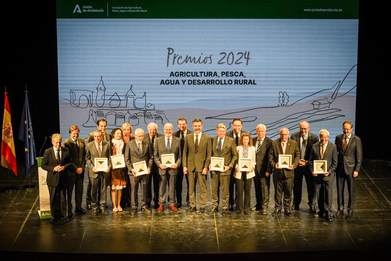 Foto de familia de los Premios 2024 celebrados en Córdoba.