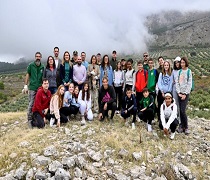 Alumnos de 1º ESO del municipio de Jimena participan en una jornada de educación ambiental con la suelta de un joven ejemplar de águila imperial