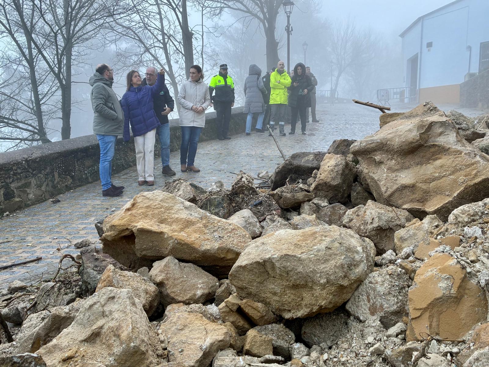 La consejera ha visitado los municipios de Iznatoraf y Santisteban del Puerto, en Jaén.