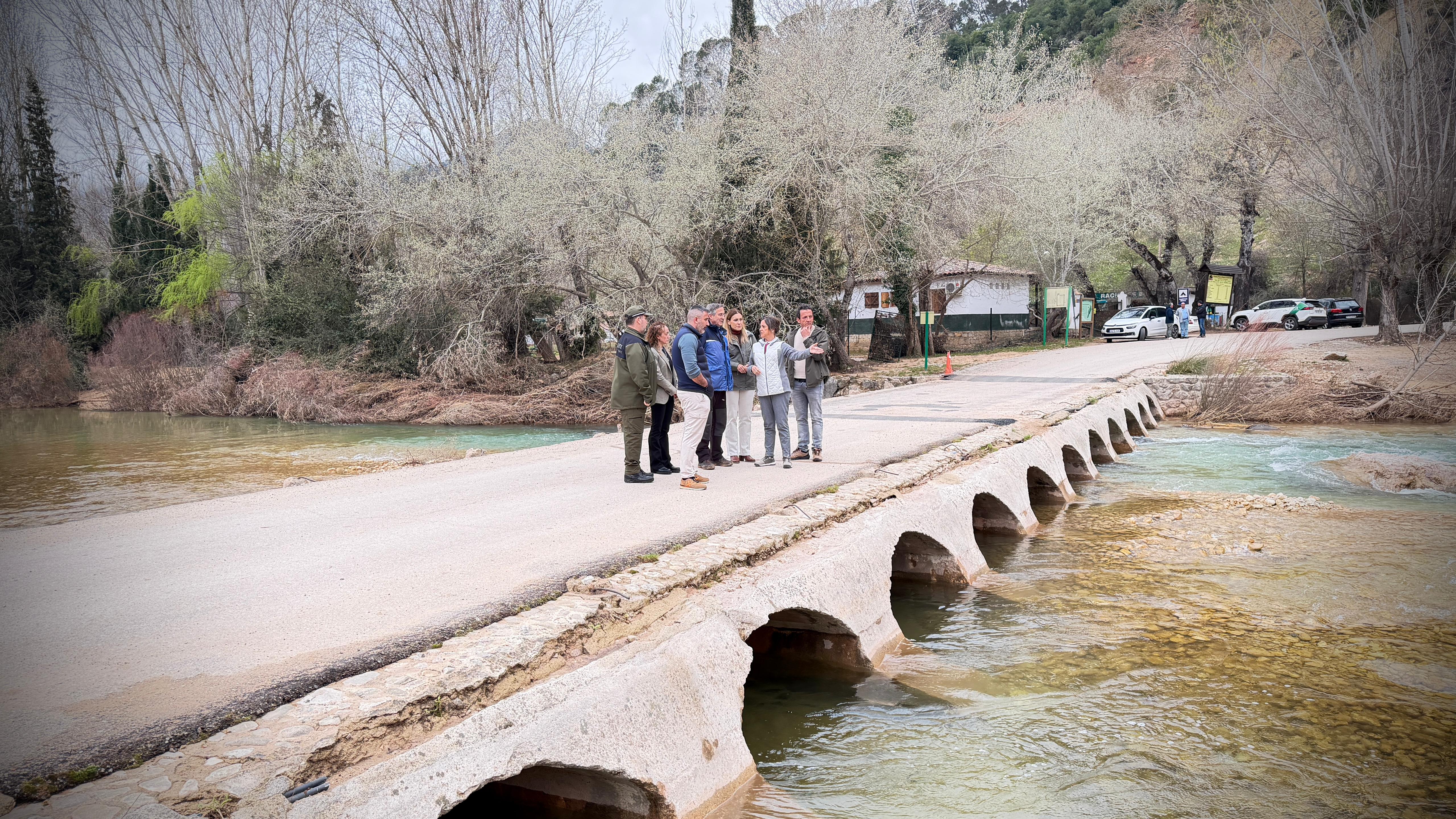 La consejera ha visitado Coto Ríos y la pista del Río Borosa.